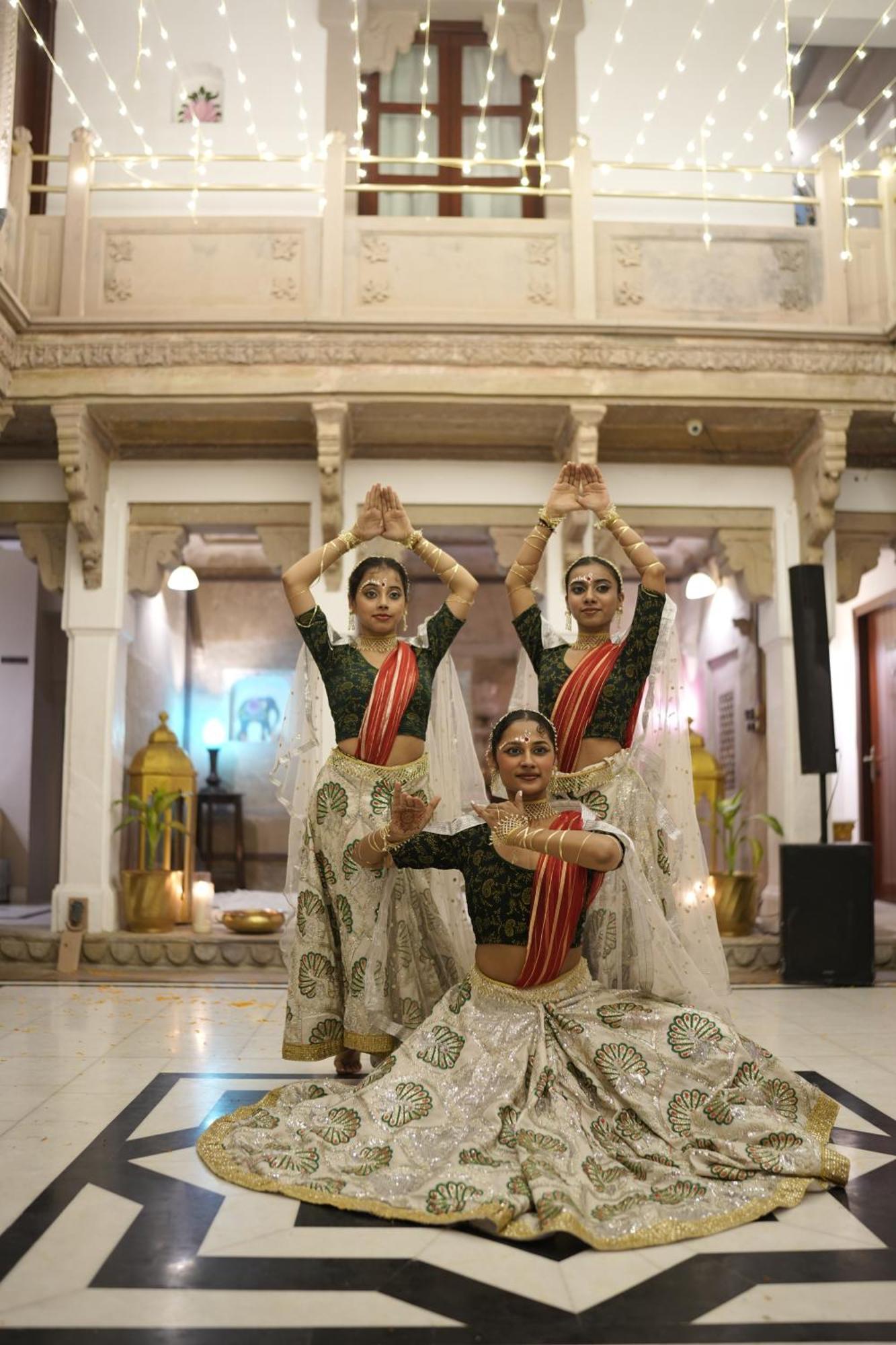 Hotel Guleria Kothi At Ganges Varanasi Esterno foto