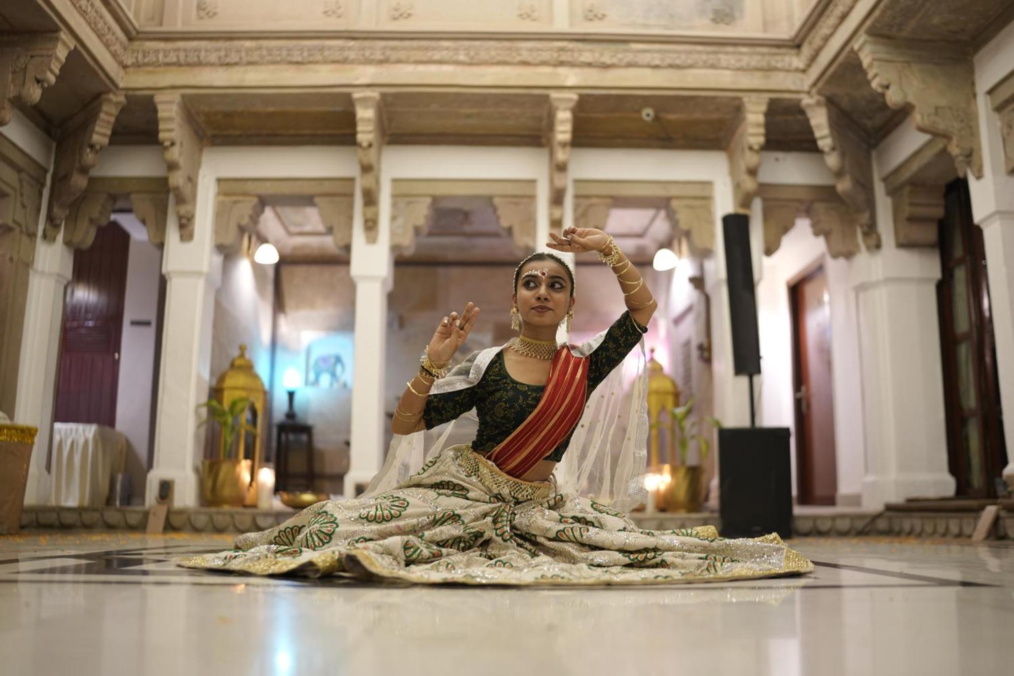 Hotel Guleria Kothi At Ganges Varanasi Esterno foto