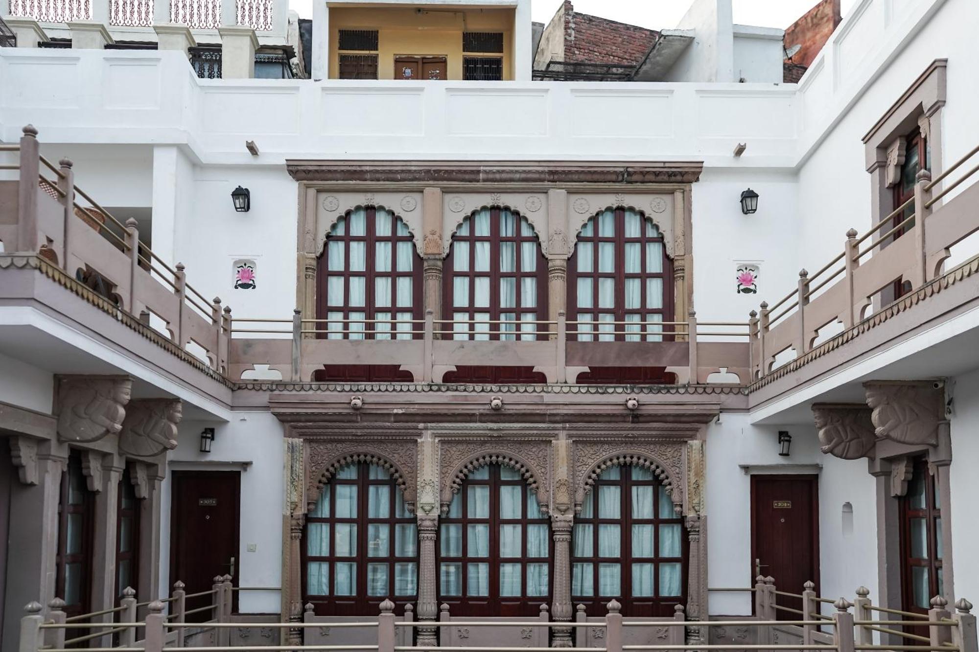 Hotel Guleria Kothi At Ganges Varanasi Esterno foto